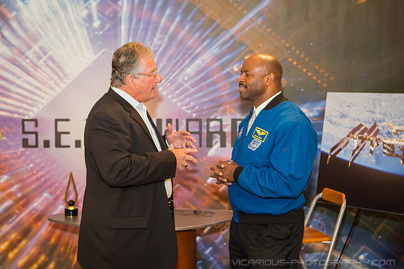 Award winning professional photographer “Aaron Jackson” “Northern Virginia” natural landscapes time lapse fashion event photography awards galas “red carpet” publicity photos portraits “head shots” we