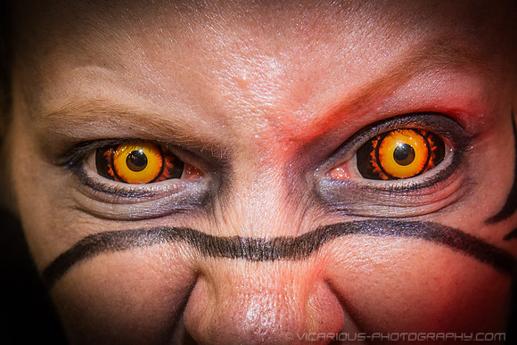 2014 Phoenix Comicon Decorative Contacts (close)-7