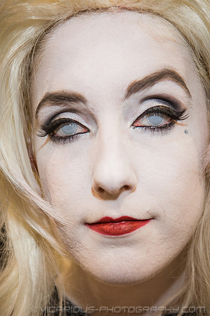 2014 Phoenix Comicon Decorative Contacts-7