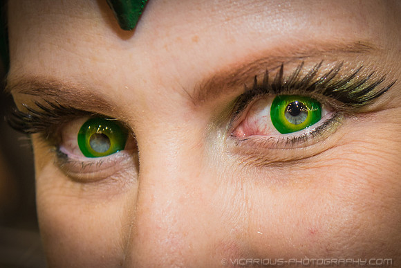 2014 Phoenix Comicon Decorative Contacts (close)-10